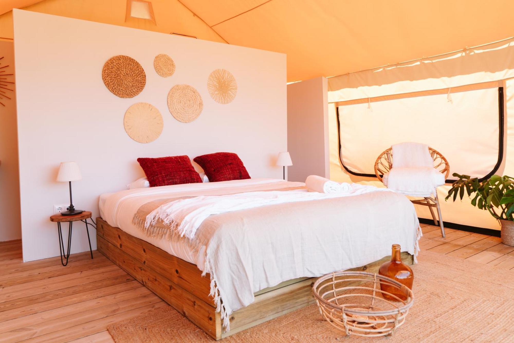 Dreamsea Surf Guest House Gouveia  Ngoại thất bức ảnh