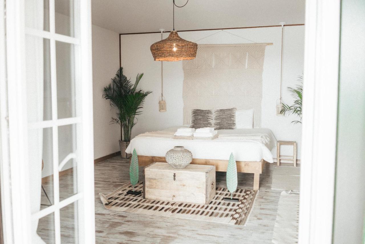 Dreamsea Surf Guest House Gouveia  Ngoại thất bức ảnh